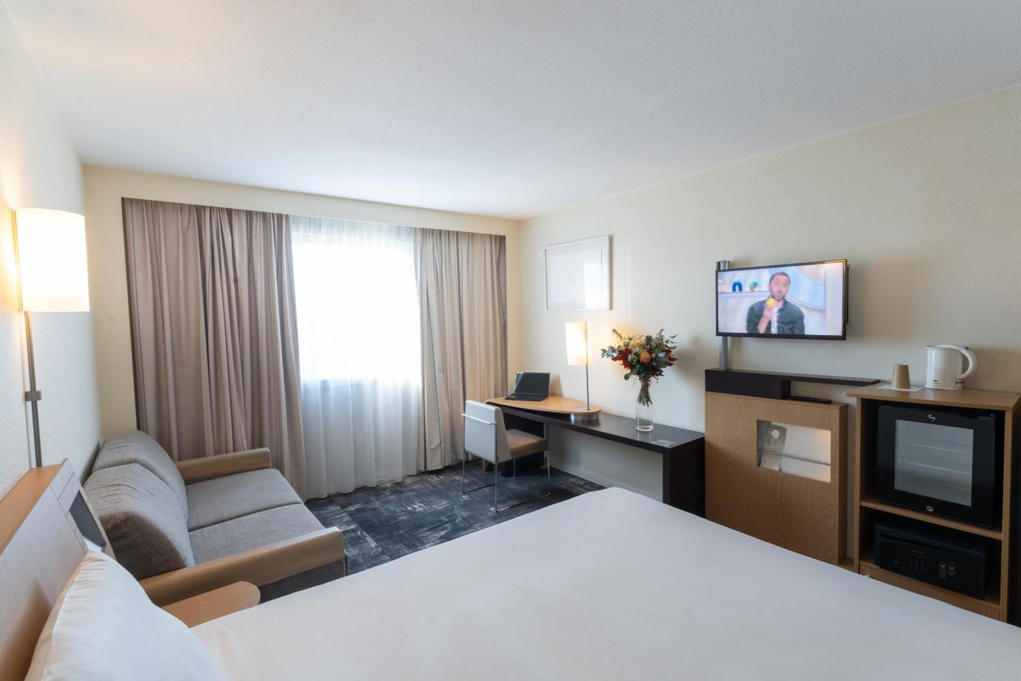 Novotel Nantes Centre Bord De Loire المظهر الخارجي الصورة