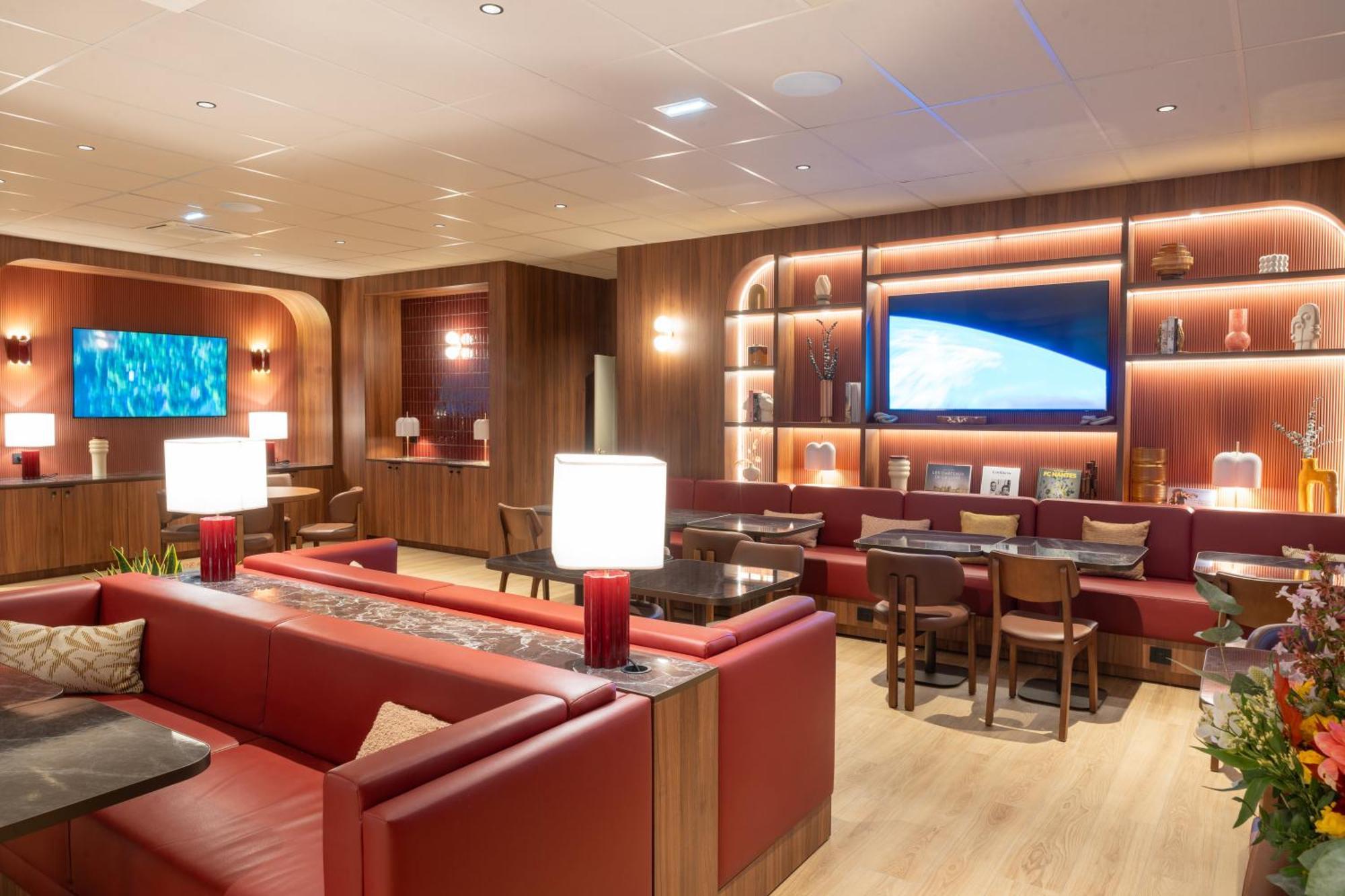 Novotel Nantes Centre Bord De Loire المظهر الخارجي الصورة