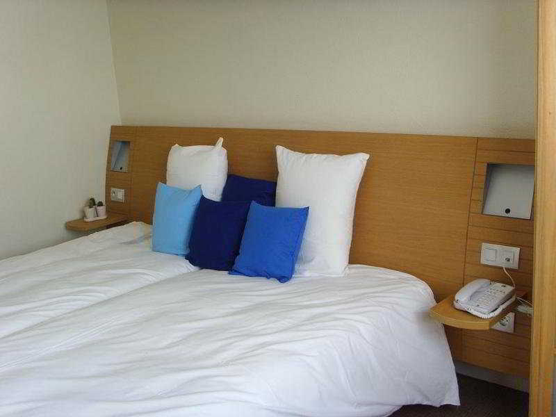 Novotel Nantes Centre Bord De Loire المظهر الخارجي الصورة
